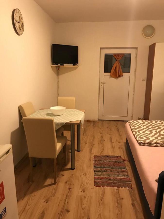 Studio Apartments Mt Шмрика Экстерьер фото